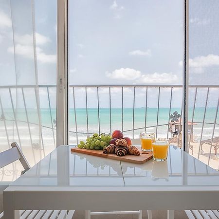 Dream On The Beach Хайфа Екстер'єр фото